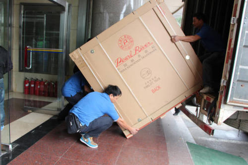 荣成钢琴贵重工艺品无忧运
